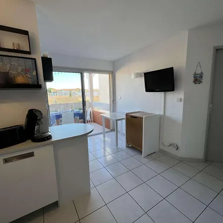 2 Pieces Avec Piscine Et Parking, A 300m De La Plage, Animaux Acceptes - Richelieu - Fr-1-702-32 Апартаменты